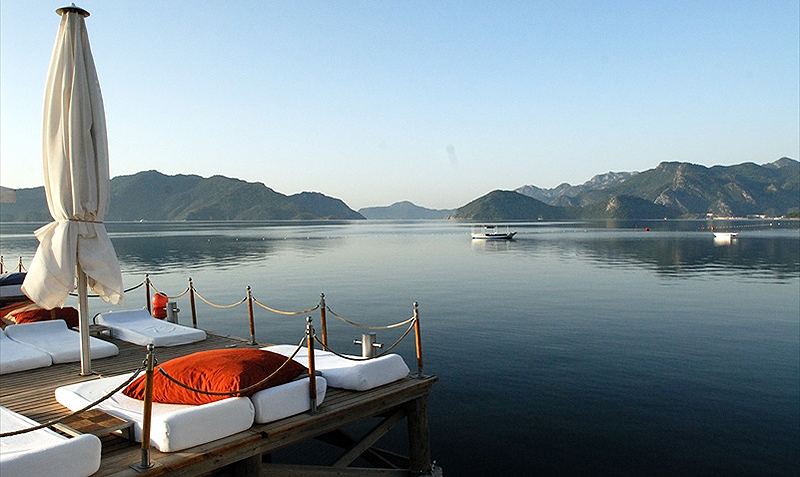 Elegance Hotel İnternational